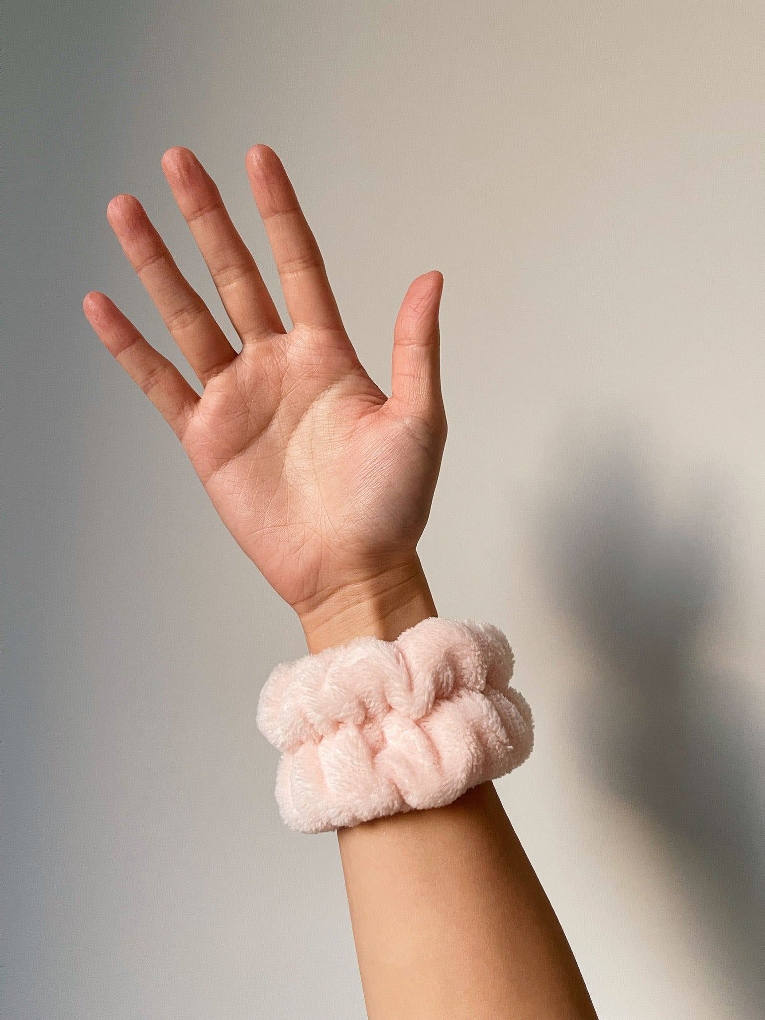 Spa Towel Wristbands for Drip-Free Face Washing - 2 Pairs